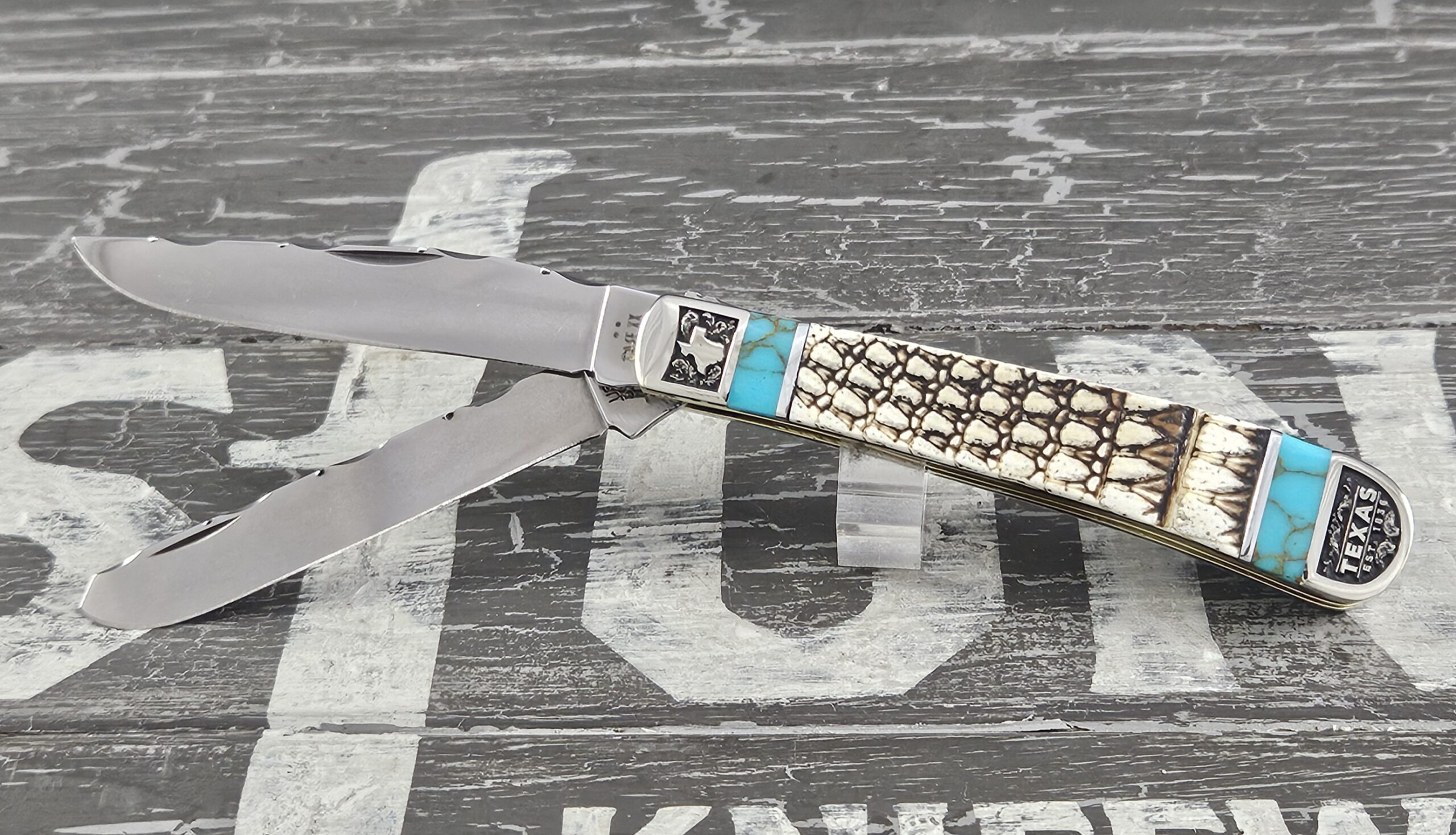 Customized Trapper Texas Edition Turquoise Armadillo Dots