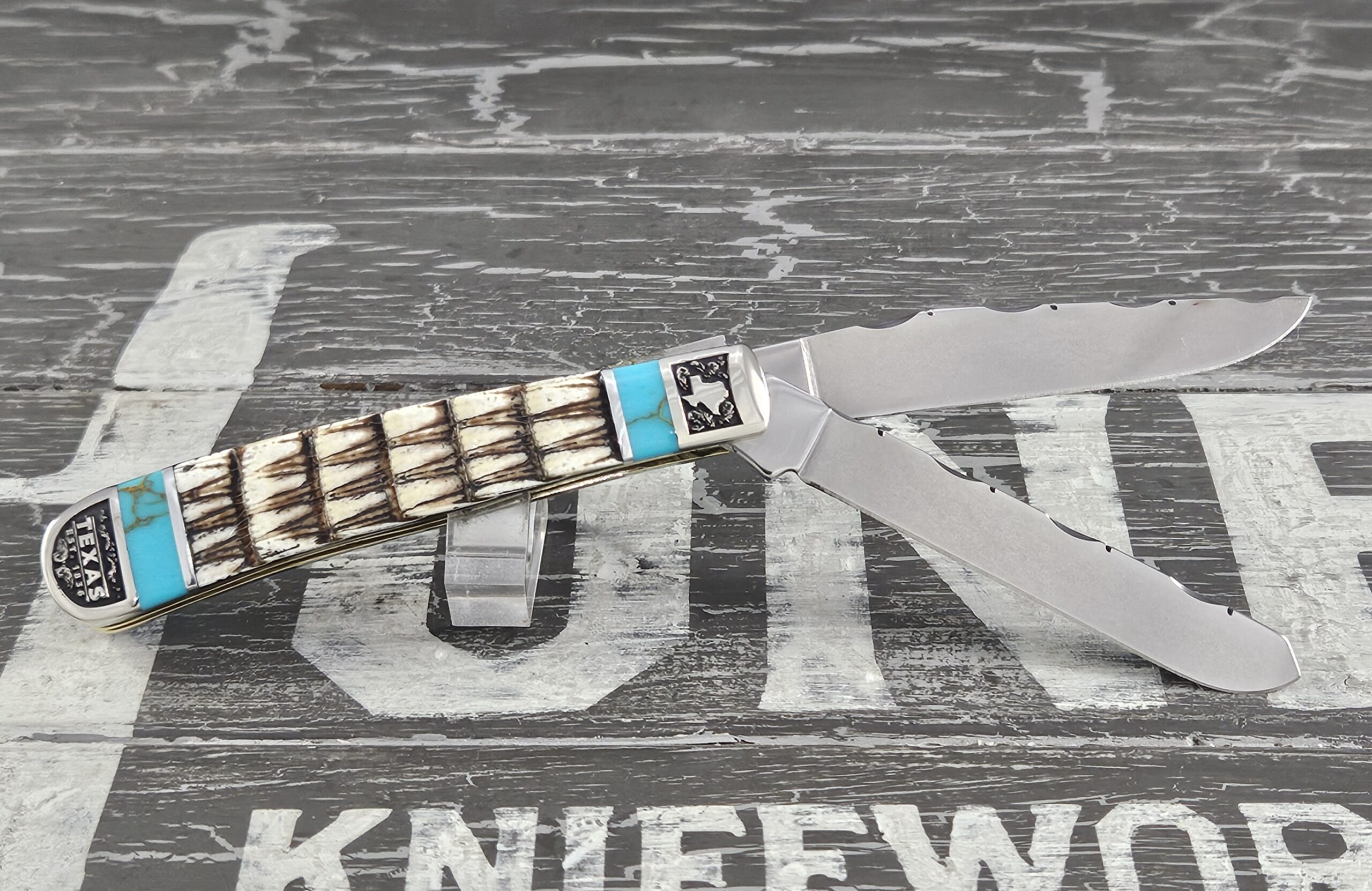 Customized Trapper Texas Edition Turquoise Armadillo Rib - Image 4